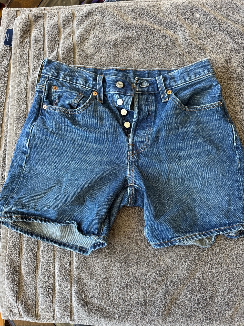 Levi's 501 Blue Button-Fly Denim Shorts-size W28